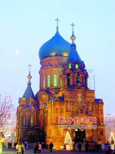 哈尔滨：欧陆建筑挂朗月(组图)1