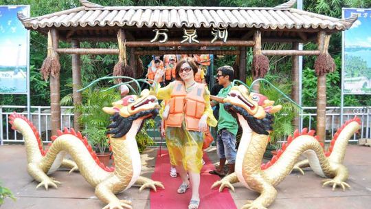 万泉河水上人家