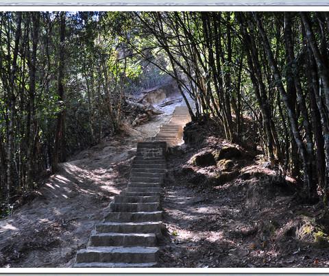 腾冲云峰山，胜境。7