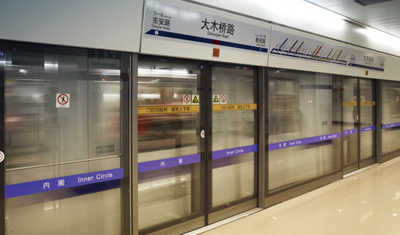 北京地铁1、2号线屏蔽门动工时间