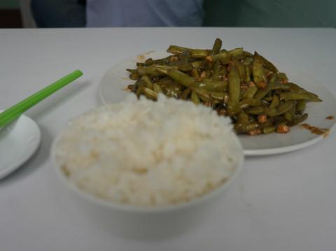 独自私奔去青岛——就算没有人为我拍照，至少我还能勇敢地自我欣赏。39