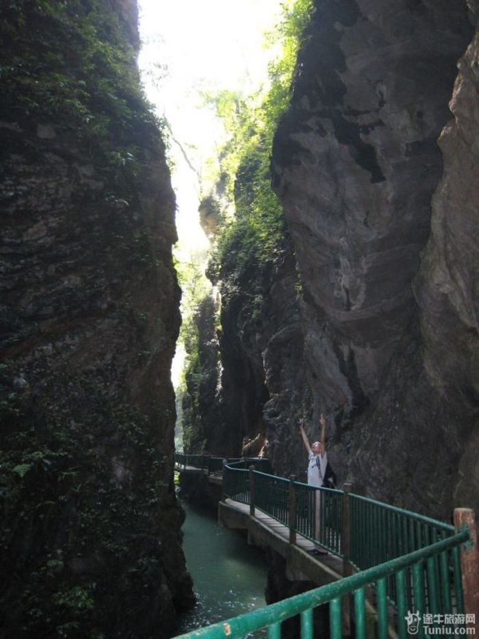 初夏畅游黑山谷26